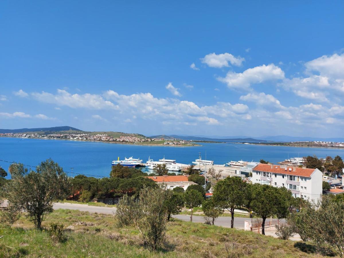 Celil Pansiyon Ayvalı Esterno foto
